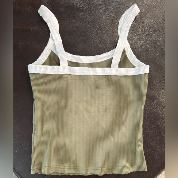 Green Ribbed Crop Tank - Picture 2 of 2